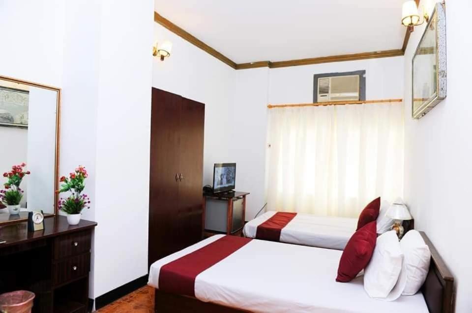 Bab Al Bahrain Hotel Manamah Buitenkant foto